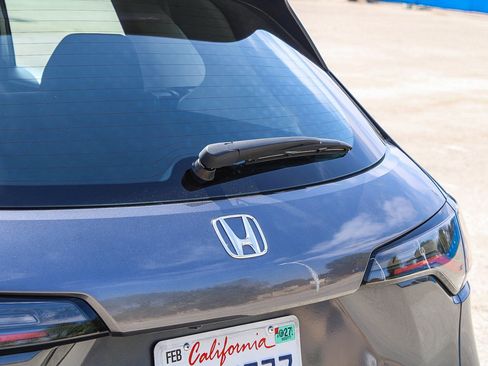 Used 2025 Honda HR-V LX image 11