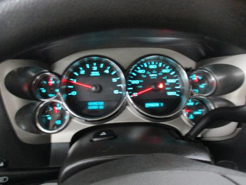 Used 2013 Chevrolet Silverado 2500 W/T AWD/4WD image 22