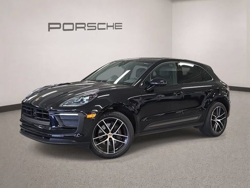 Certified 2023 Porsche Macan AWD/4WD image 1
