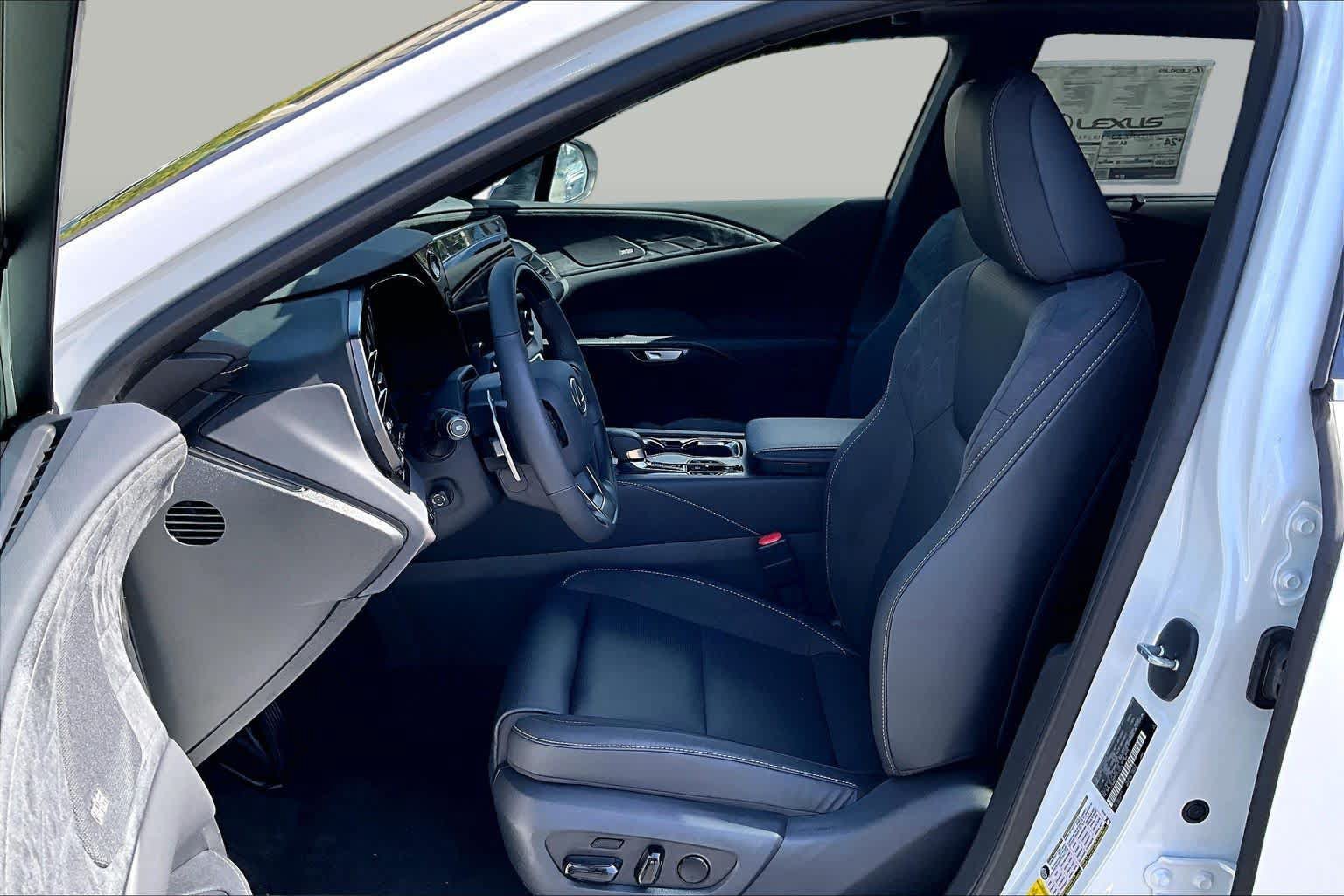 New 2026 Lexus RX 350 AWD w/ Convenience Package image 18