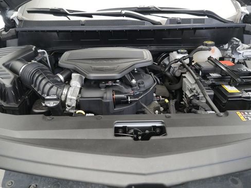 Used 2024 Cadillac XT6 Premium Luxury w/ Technology Package image 13