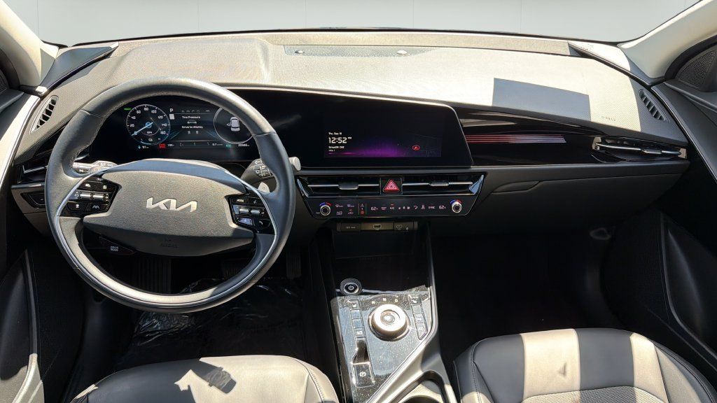 Used 2023 Kia Niro Wind FWD image 15