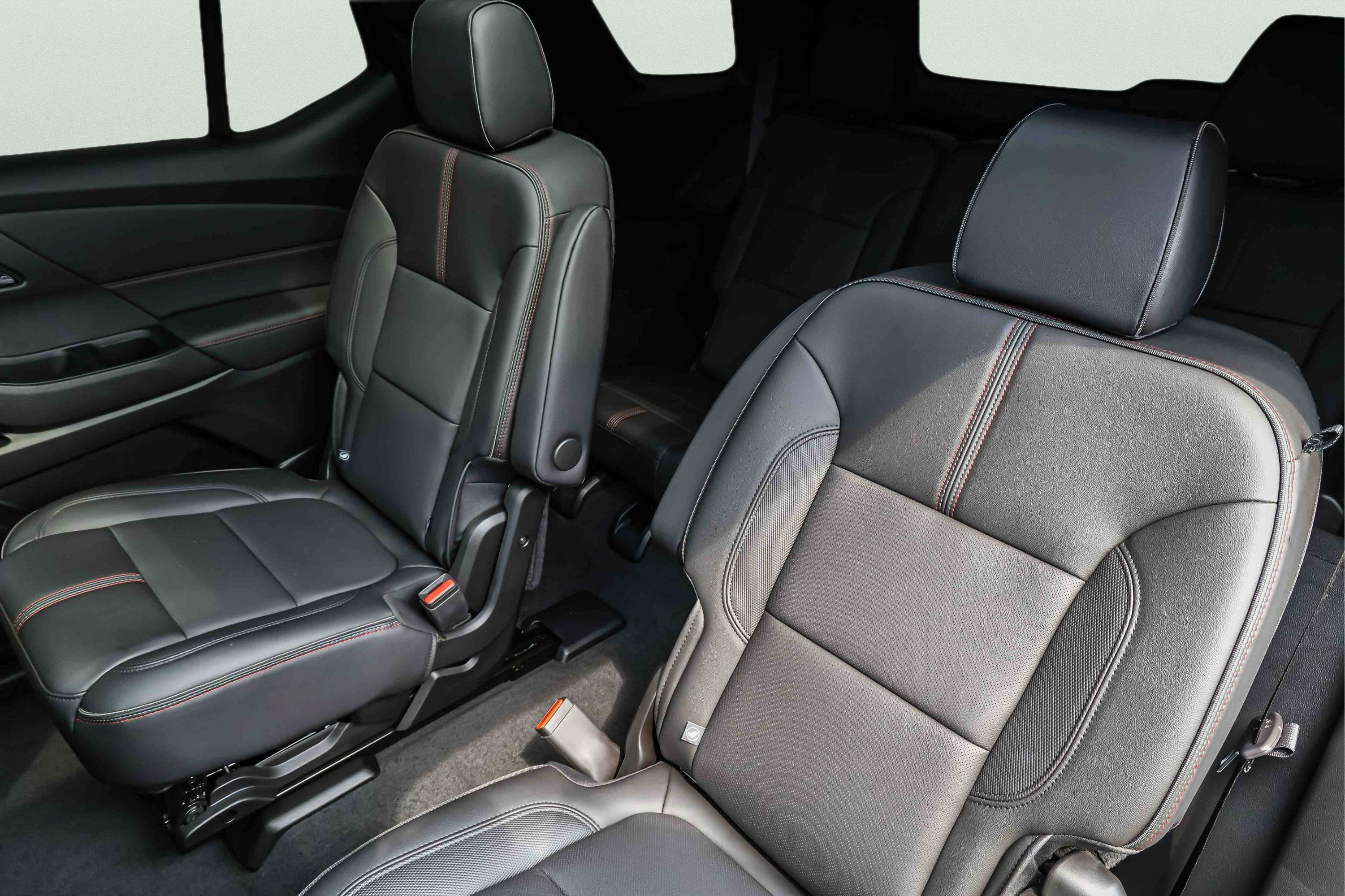 Used 2024 Chevrolet Traverse RS w/ LPO, Floor Liner Package AWD/4WD image 19