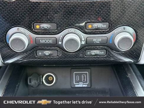 Used 2020 Nissan Pathfinder SL image 20