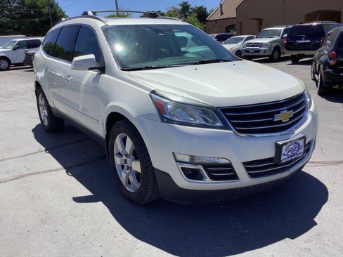 Used 2015 Chevrolet Traverse LTZ AWD/4WD image 6