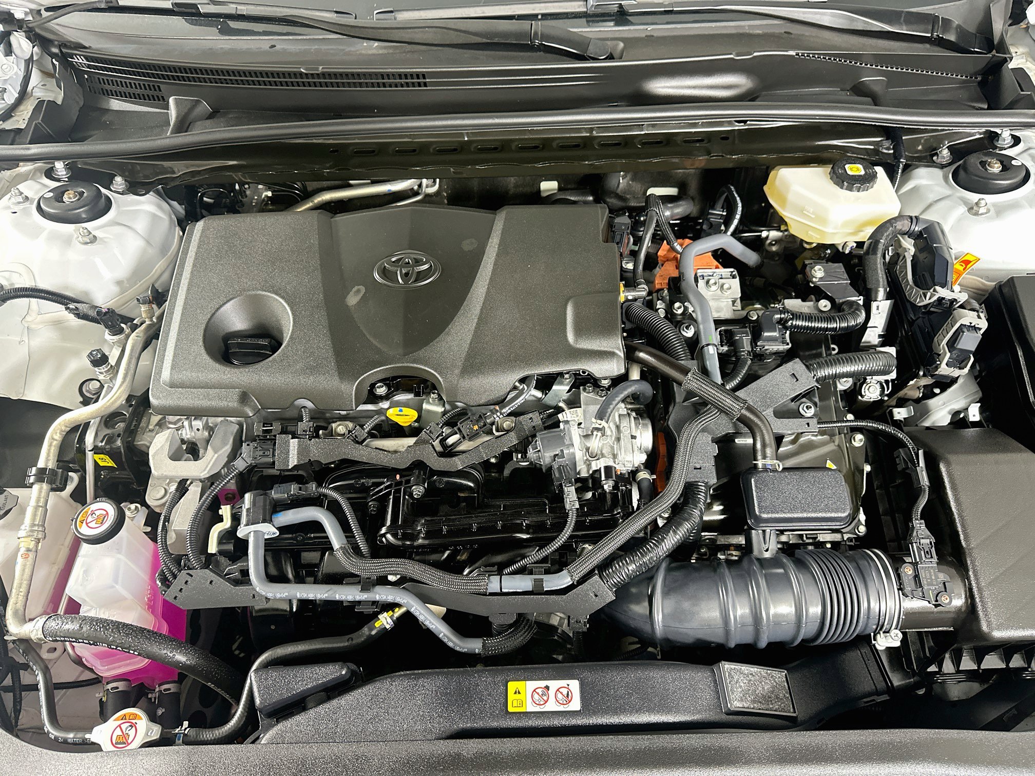 Used 2025 Toyota Camry LE FWD image 30