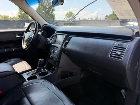 Used 2017 Ford Flex SEL w/ Equipment Group 202A AWD/4WD image 19