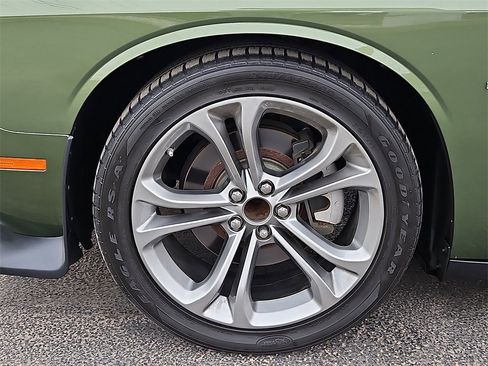 Used 2022 Dodge Challenger R/T image 13
