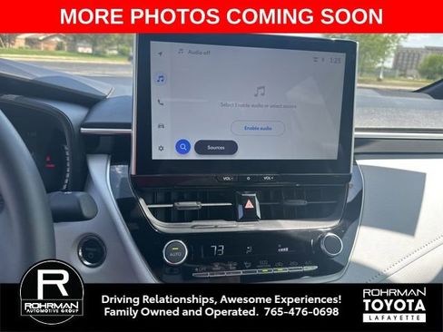 Used 2025 Toyota Corolla SE w/ SE Premium Package AWD/4WD image 11