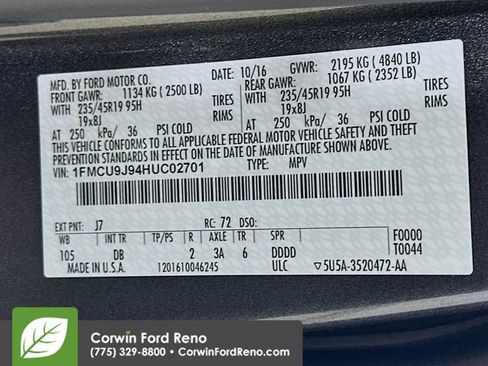 Used 2017 Ford Escape Titanium w/ Equipment Group 301A AWD/4WD image 33