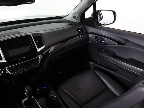 Used 2019 Honda Ridgeline RTL-E image 39