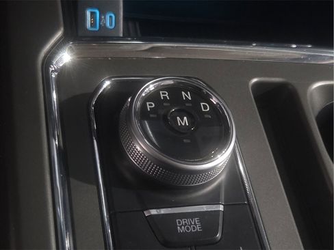 Used 2020 Ford Expedition XLT image 26