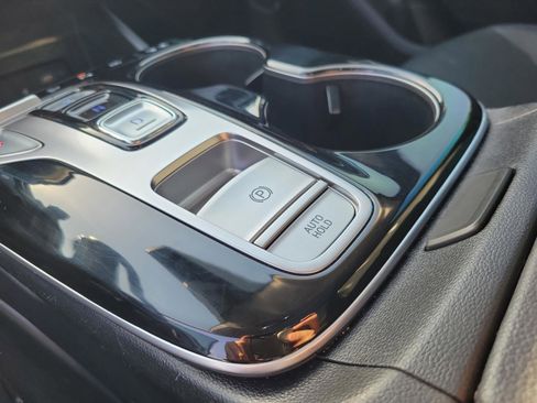 Used 2024 Hyundai Tucson Limited image 34