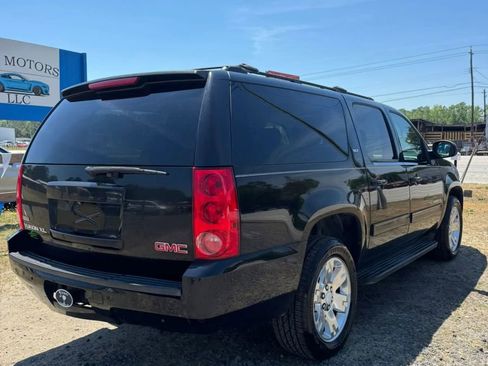 Used 2011 GMC Yukon XL SLT w/ SLT-2 Equipment Package AWD/4WD image 9