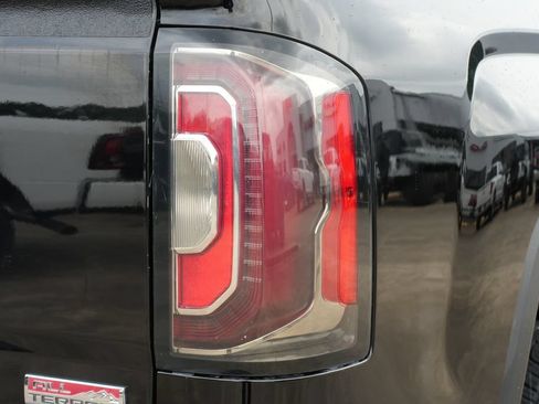 Used 2017 GMC Sierra 1500 SLT AWD/4WD image 20