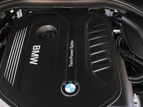 Used 2018 BMW 540i image 19