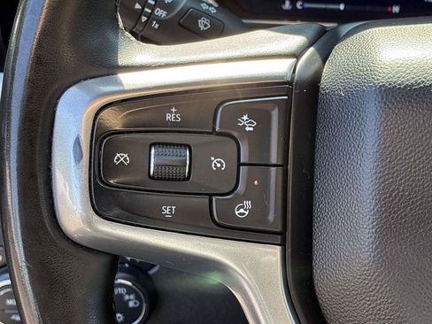 Used 2023 Chevrolet Silverado 1500 LT AWD/4WD image 25