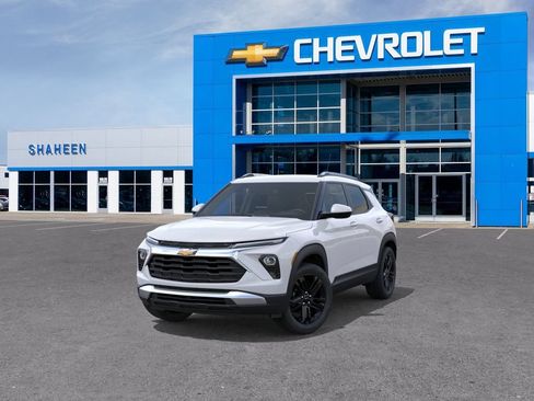 New 2026 Chevrolet TrailBlazer LT w/ Midnight Edition FWD image 10