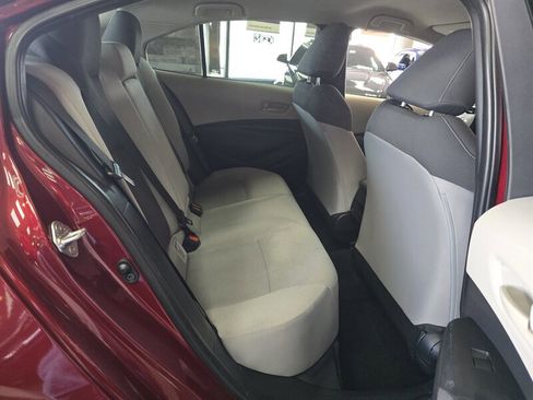 Used 2022 Toyota Corolla LE image 16