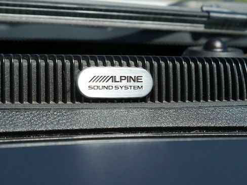 Used 2016 RAM 1500 Laramie AWD/4WD image 36