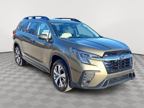 Certified 2023 Subaru Ascent Premium w/ Convenience Package image 3