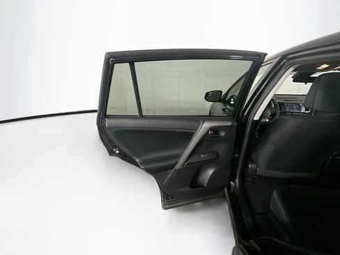 Used 2018 Toyota RAV4 LE w/ All Weather Liner Package AWD/4WD image 24