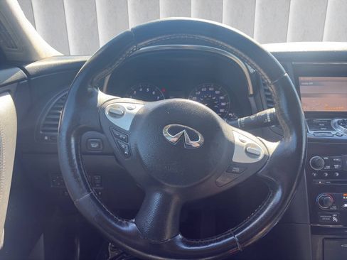 Used 2014 INFINITI QX70 2WD w/ Premium Package image 12
