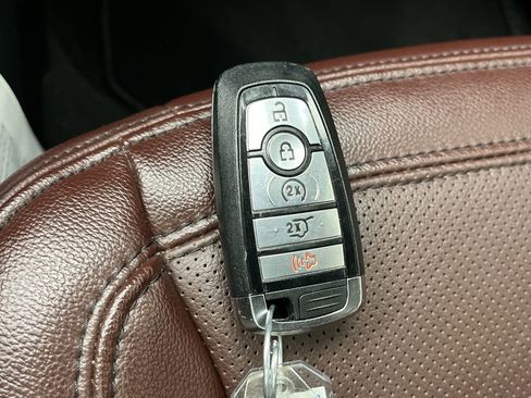 Certified 2024 Ford Expedition Limited AWD/4WD image 32