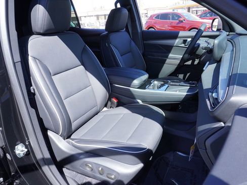 New 2025 Buick Enclave Preferred image 12