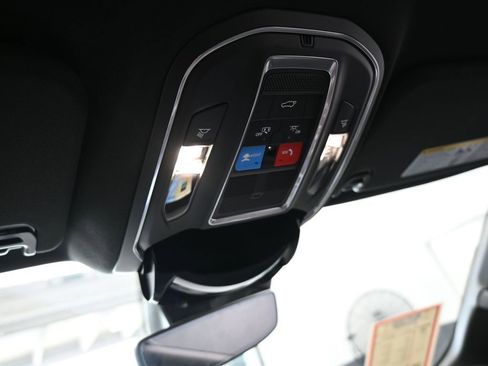 Used 2023 Jeep Wagoneer Series III w/ Preferred Equipment Group image 30