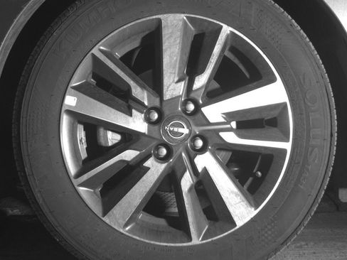 Used 2025 Nissan Versa SV image 12