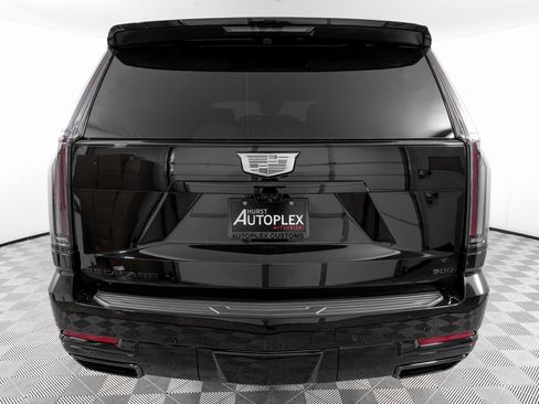 Used 2026 Cadillac Escalade Sport w/ LPO, ONYX Package image 6