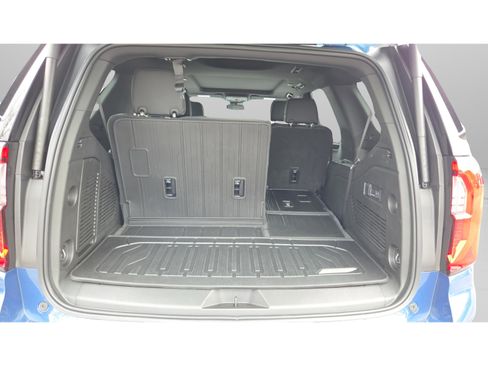 Used 2025 GMC Yukon Elevation image 33