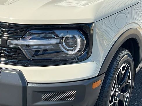 Certified 2025 Ford Bronco Sport Outer Banks w/ Outer Banks Tech Package+ image 3