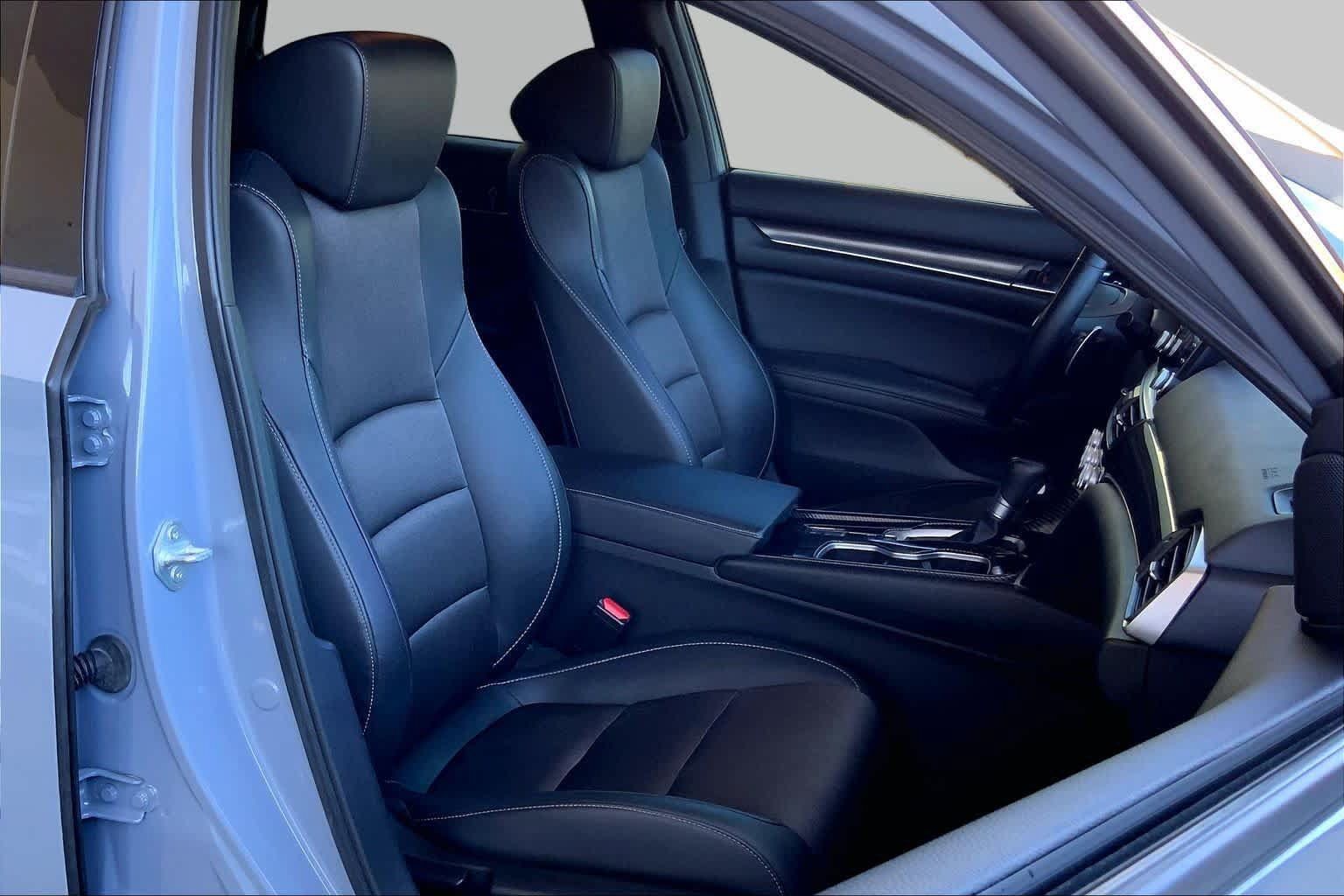 Used 2021 Honda Accord Sport image 9