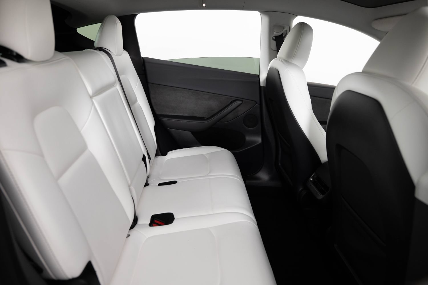 Used 2024 Tesla Model Y Long Range AWD/4WD image 23