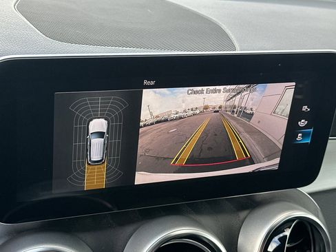 Certified 2022 Mercedes-Benz GLC 300 w/ Premium Package Lite image 19