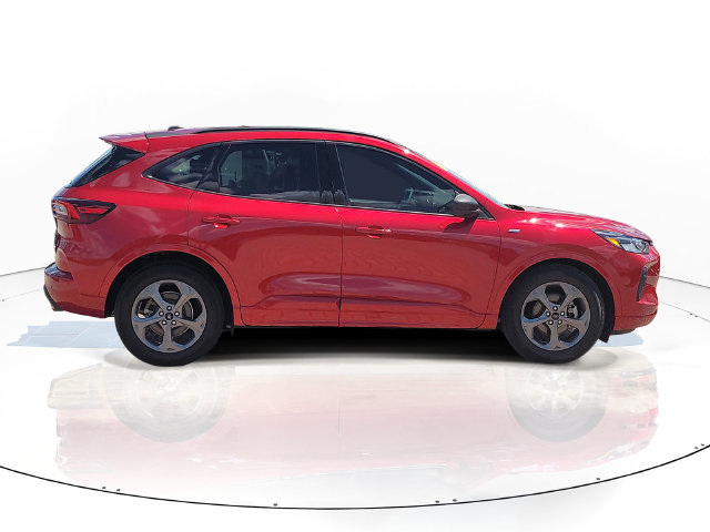 Used 2023 Ford Escape ST-Line w/ Tech Pack #1 FWD image 4