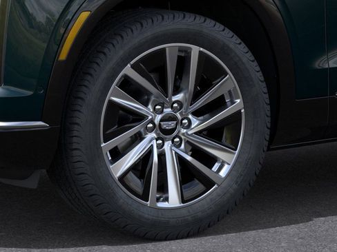 New 2026 Cadillac Vistiq Luxury w/ LPO, Floor Liner Package image 9