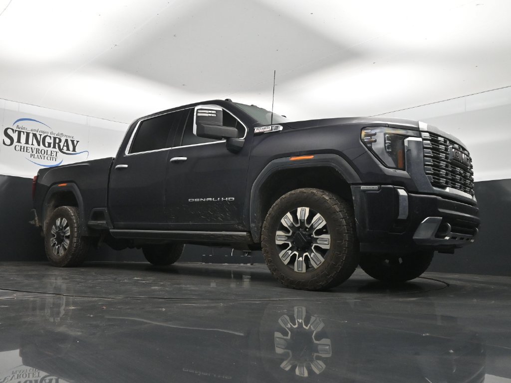 Used 2024 GMC Sierra 2500 Denali w/ Denali Reserve Package AWD/4WD image 26