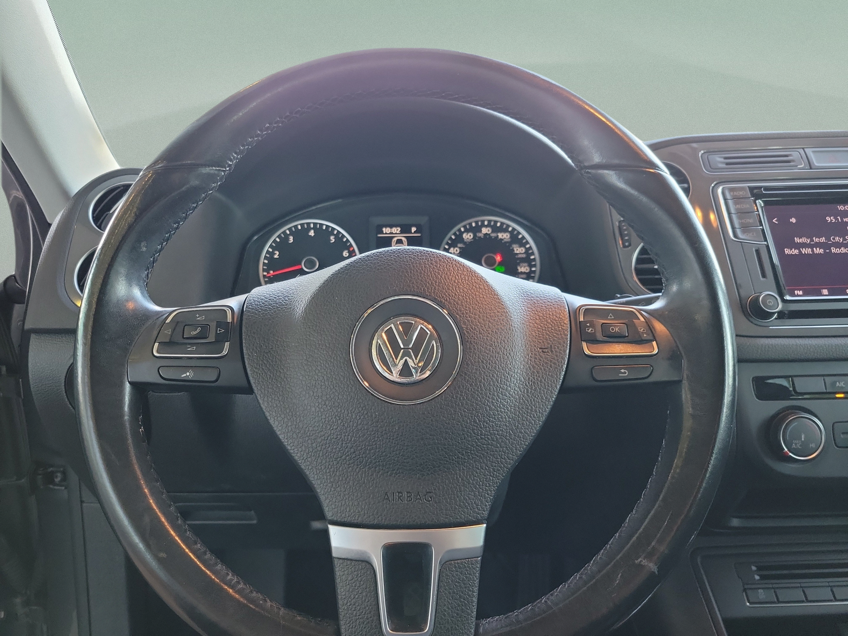 Used 2018 Volkswagen Tiguan Limited AWD/4WD image 12
