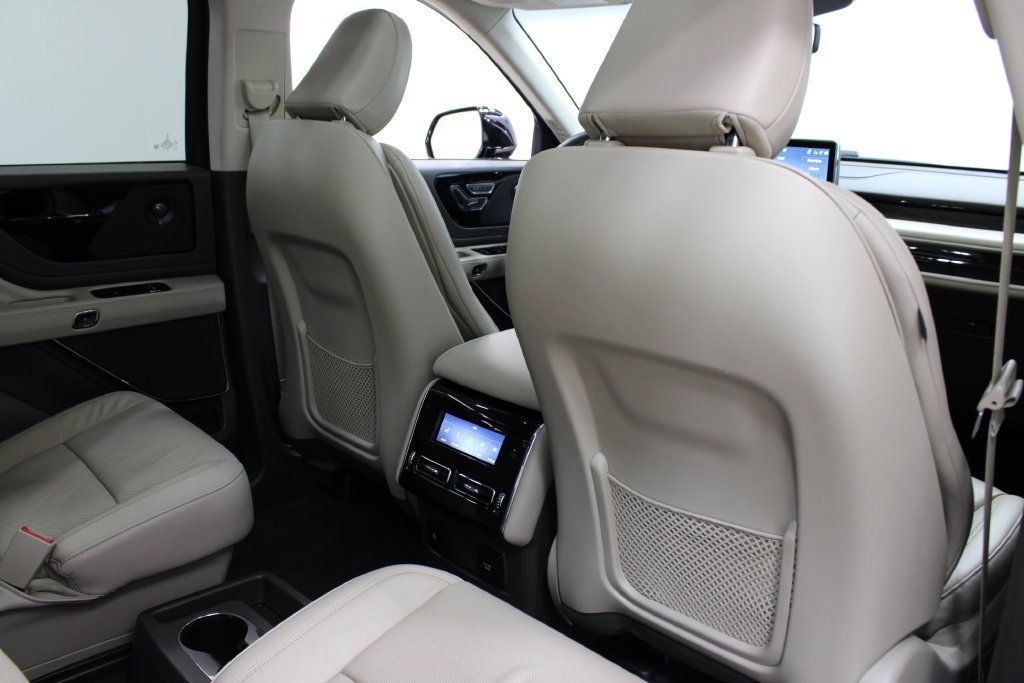 Used 2023 Lincoln Aviator Reserve w/ Elements Package Plus RWD image 24