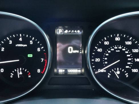 Used 2017 Hyundai Santa Fe Limited AWD/4WD image 36