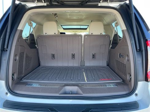 Used 2021 GMC Yukon XL Denali w/ Advanced Technology Package image 28