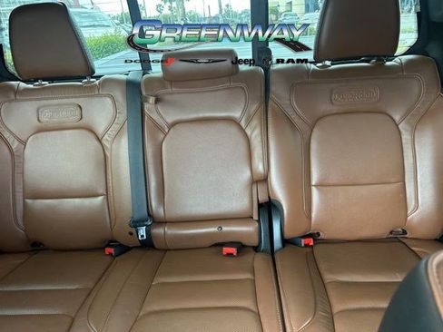 Used 2021 RAM 1500 Limited w/ Body Color Bumper Group image 17
