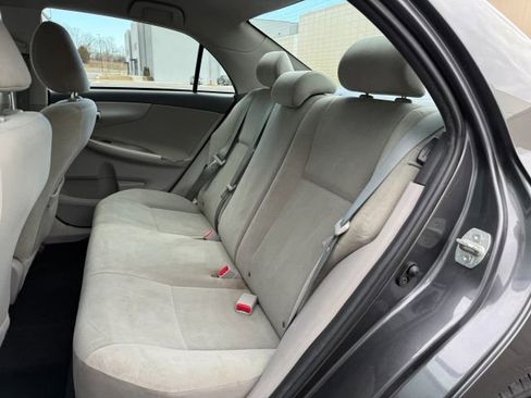 Used 2013 Toyota Corolla image 17