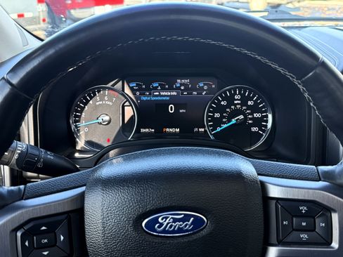 Used 2021 Ford Expedition Platinum image 19