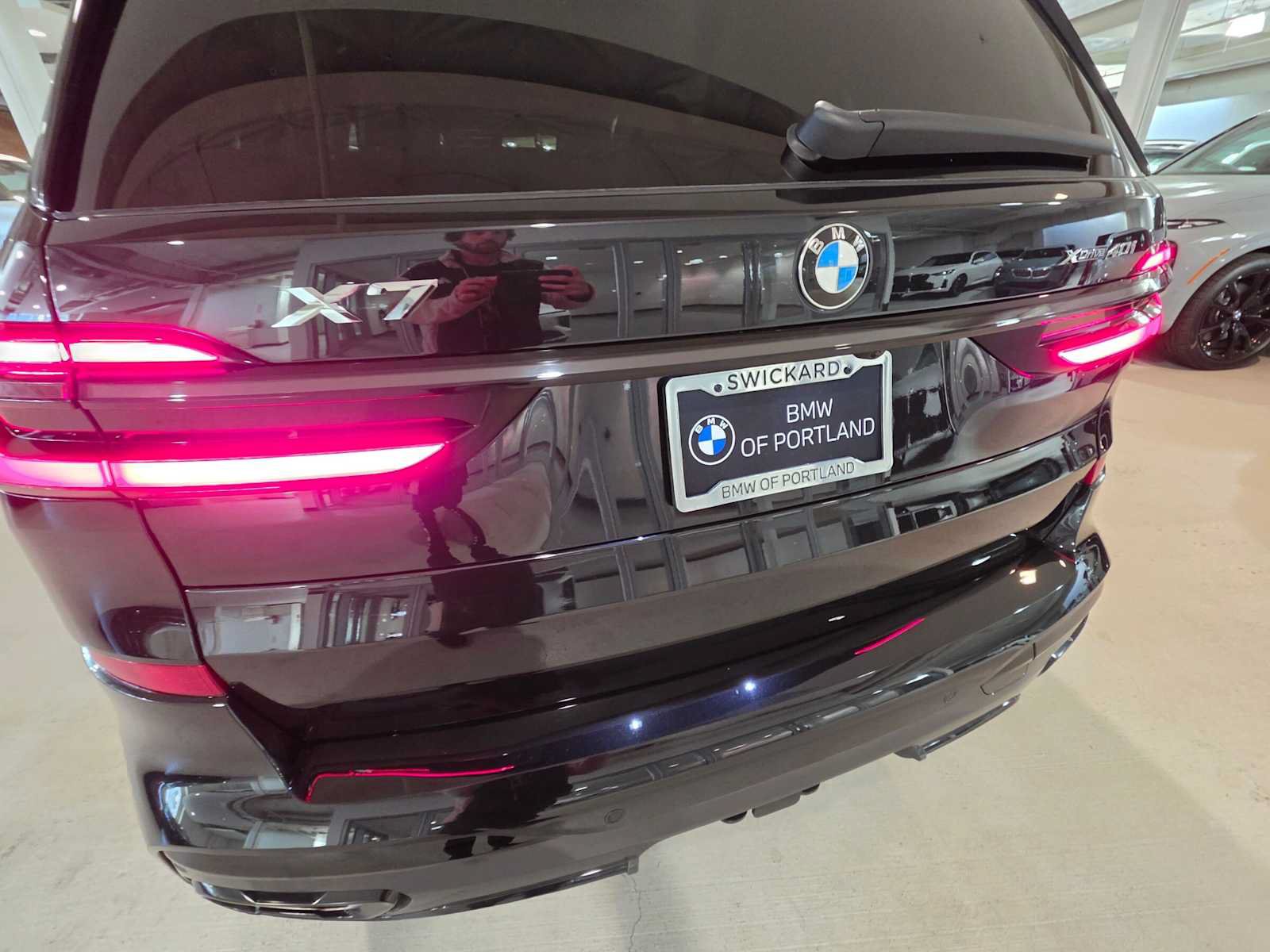Used 2026 BMW X7 xDrive40i w/ Executive Package AWD/4WD image 18