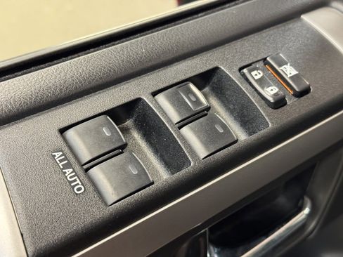 Used 2022 Toyota 4Runner SR5 image 9