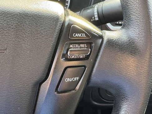 Used 2022 Nissan Frontier SV image 20